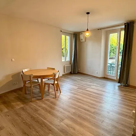 Apartment Vue Sur Le Chateau 1 Er *